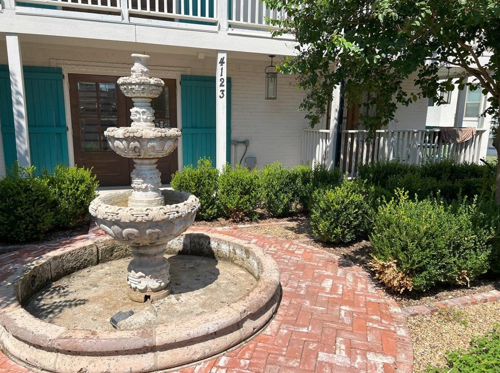4123 San Jacinto St, Dallas TX  75204-5108 exterior