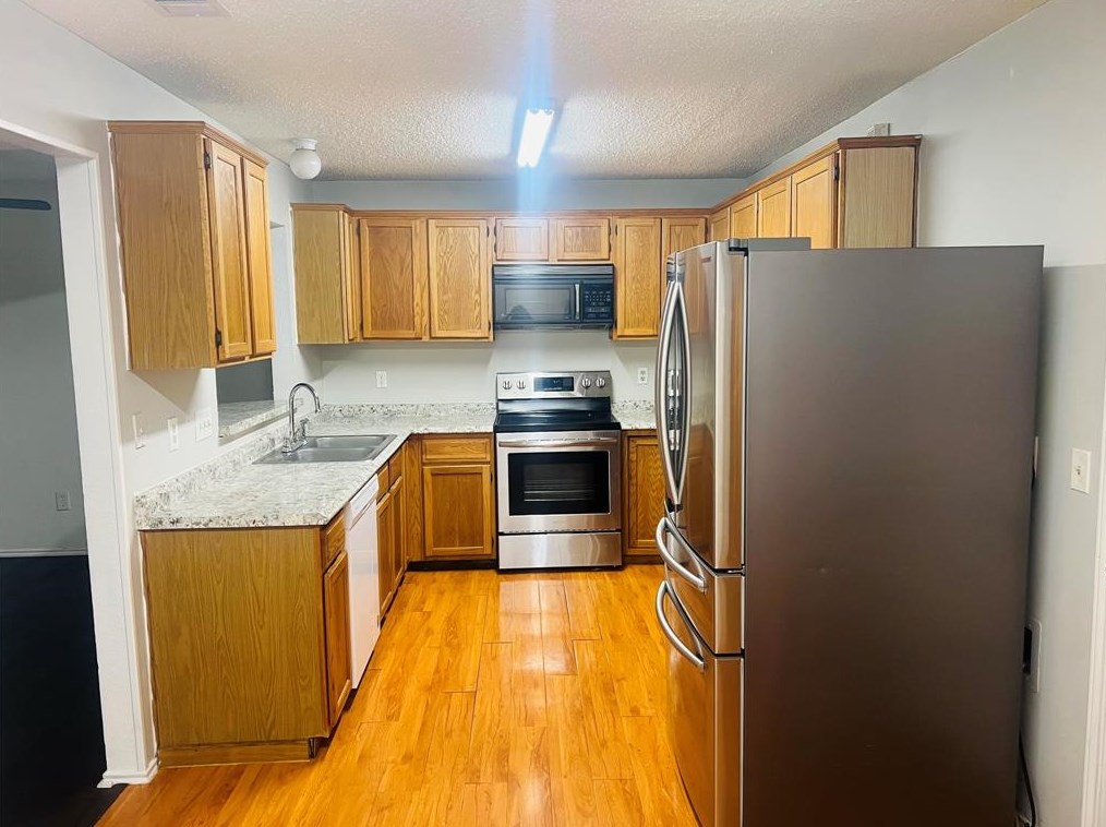 1821 Palo Alto Dr, Mesquite TX  75150-6845 exterior