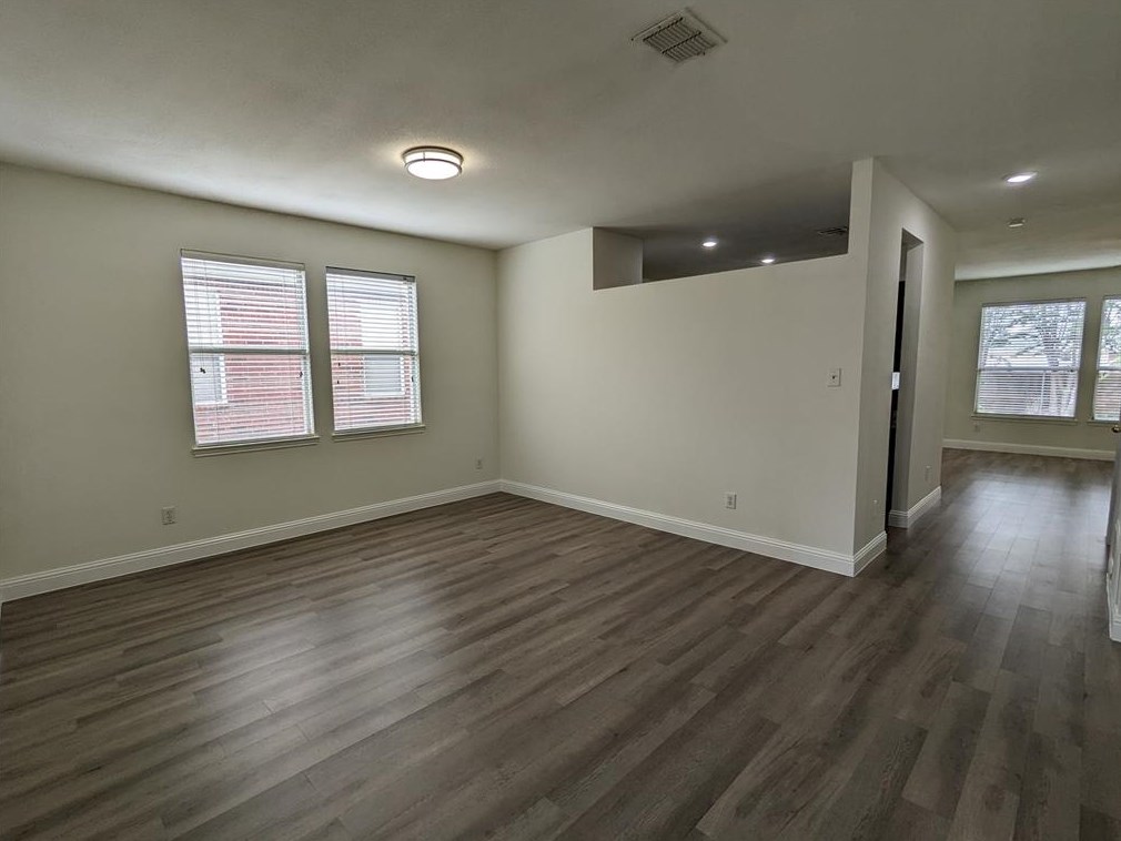 733 Dandelion Dr, Mesquite, TX 75149