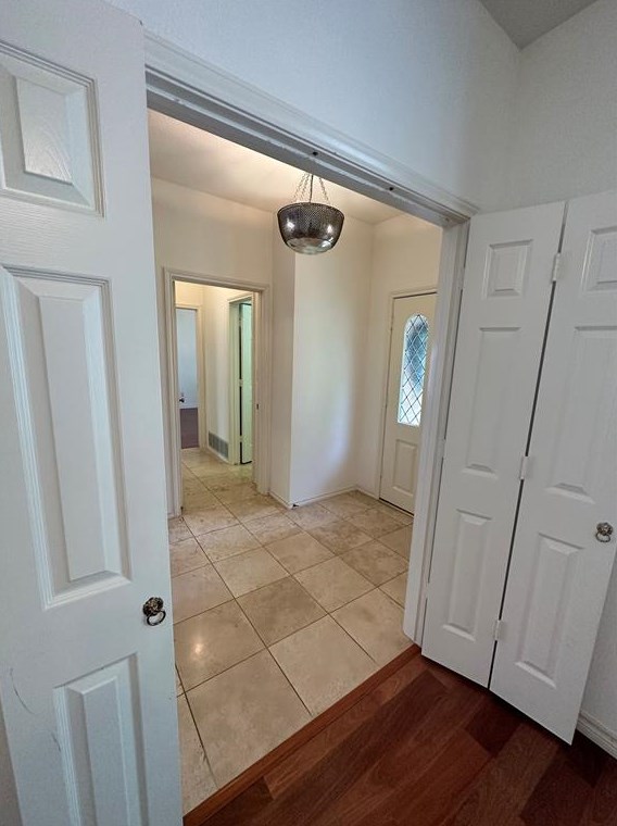 6784 Northcreek Ln, Dallas TX  75240-5458 exterior