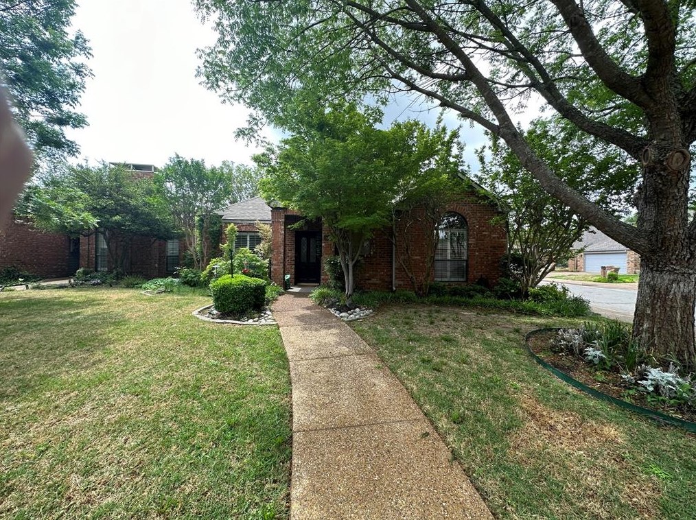 6784 Northcreek Ln, Dallas, TX 75240