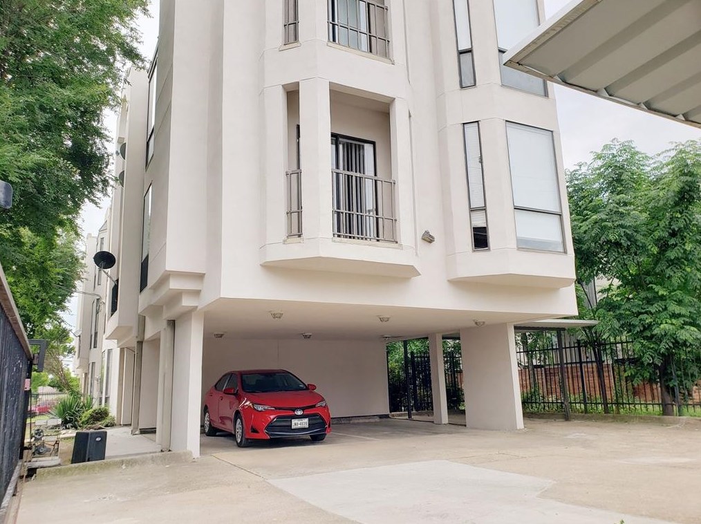 2002 N Fitzhugh Ave Apt 2, Dallas, TX 75204