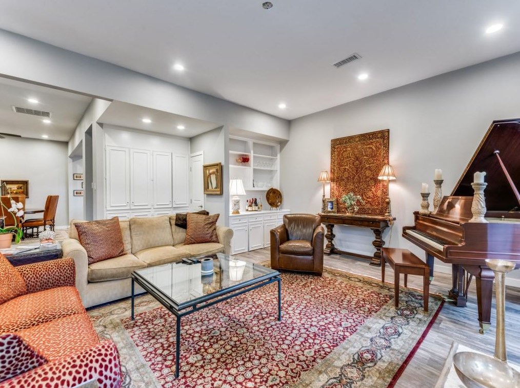 11956 Tavel Cir, Dallas, TX 75230-2232