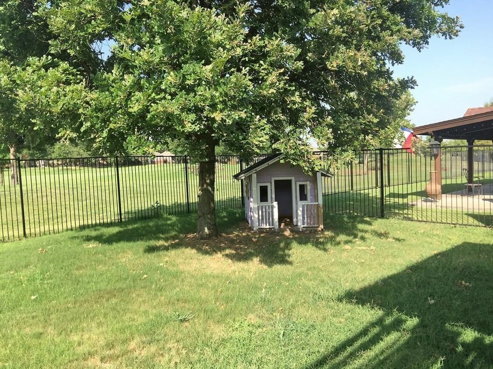 10417 Wentworth Dr, Rowlett TX  75089-8491 exterior