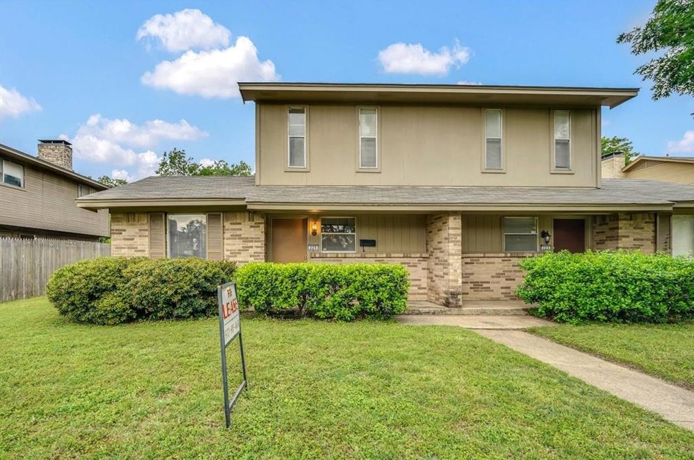 220 Brownwood Ct, Irving, TX 75060