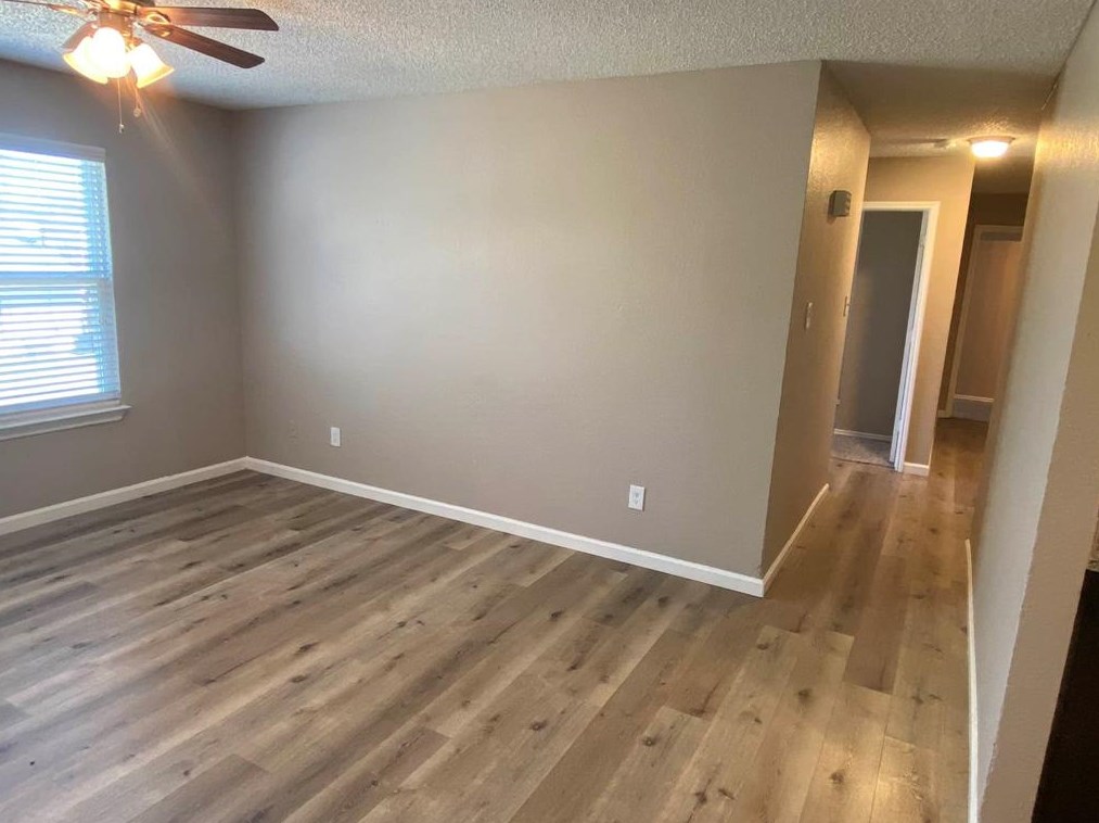 319 Se 3rd St #201, Grand Prairie, TX 75051
