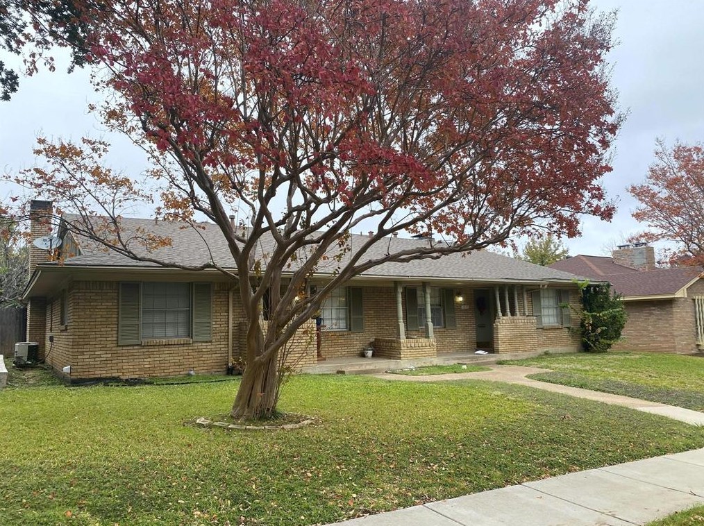 13533 Red Fern Ln, Dallas, TX 75240