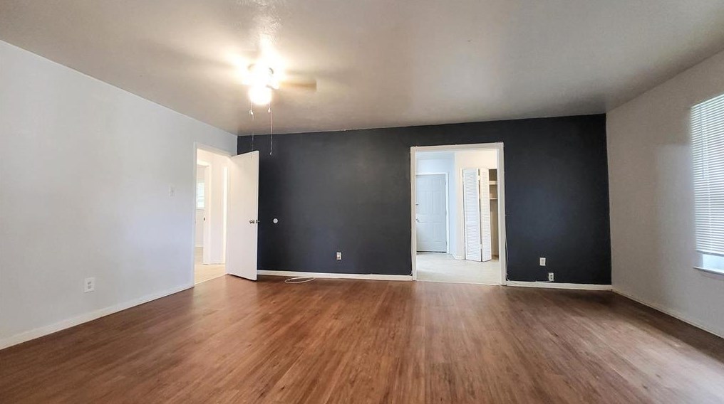 902 Spring Valley Plz #b, Richardson, TX 75080