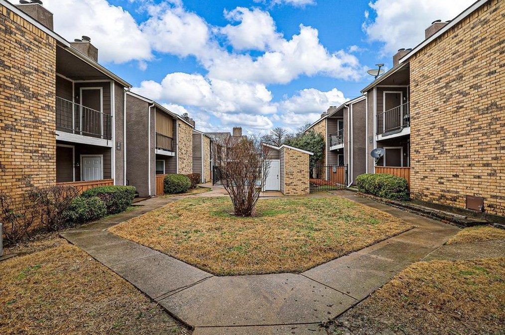 9170 Forest Ln #132, Dallas, TX 75243