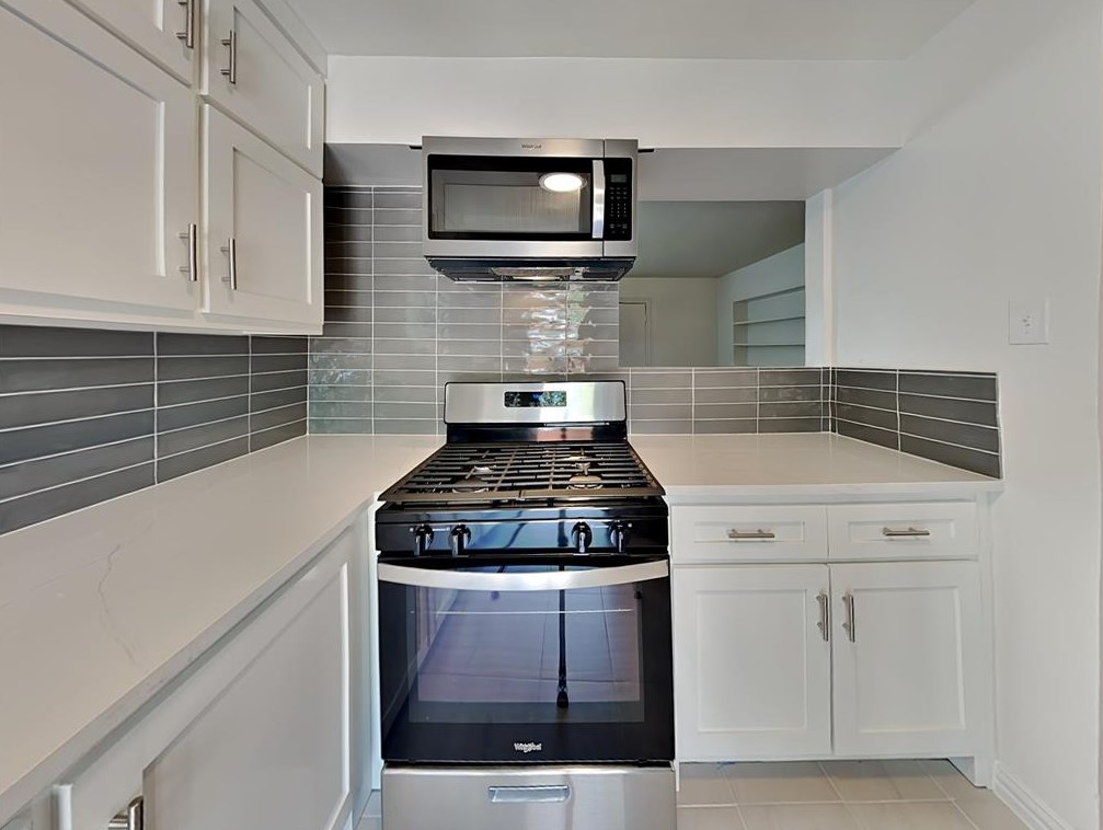 4923 Newmore Ave, Dallas TX  75209-4123 exterior