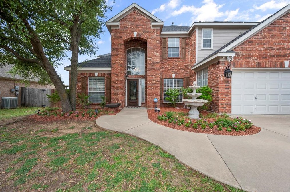 5088 San Jacinto Dr, Fort Worth, TX 76137