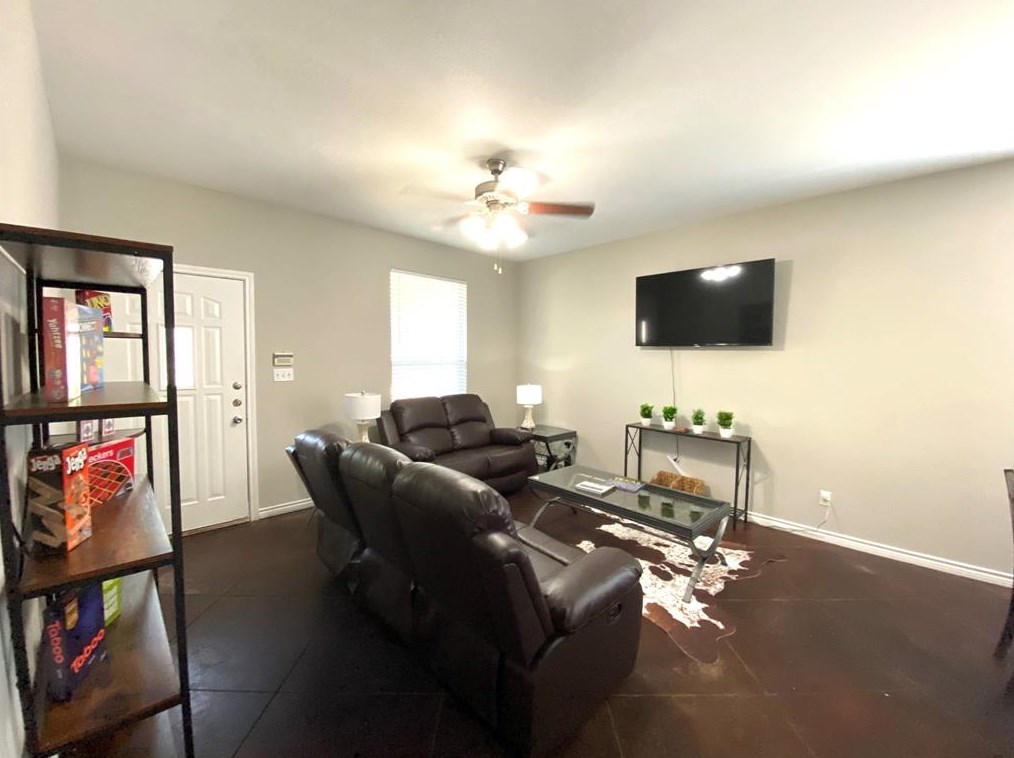 2820 Livingston Ave, Fort Worth TX  76110-2919 exterior