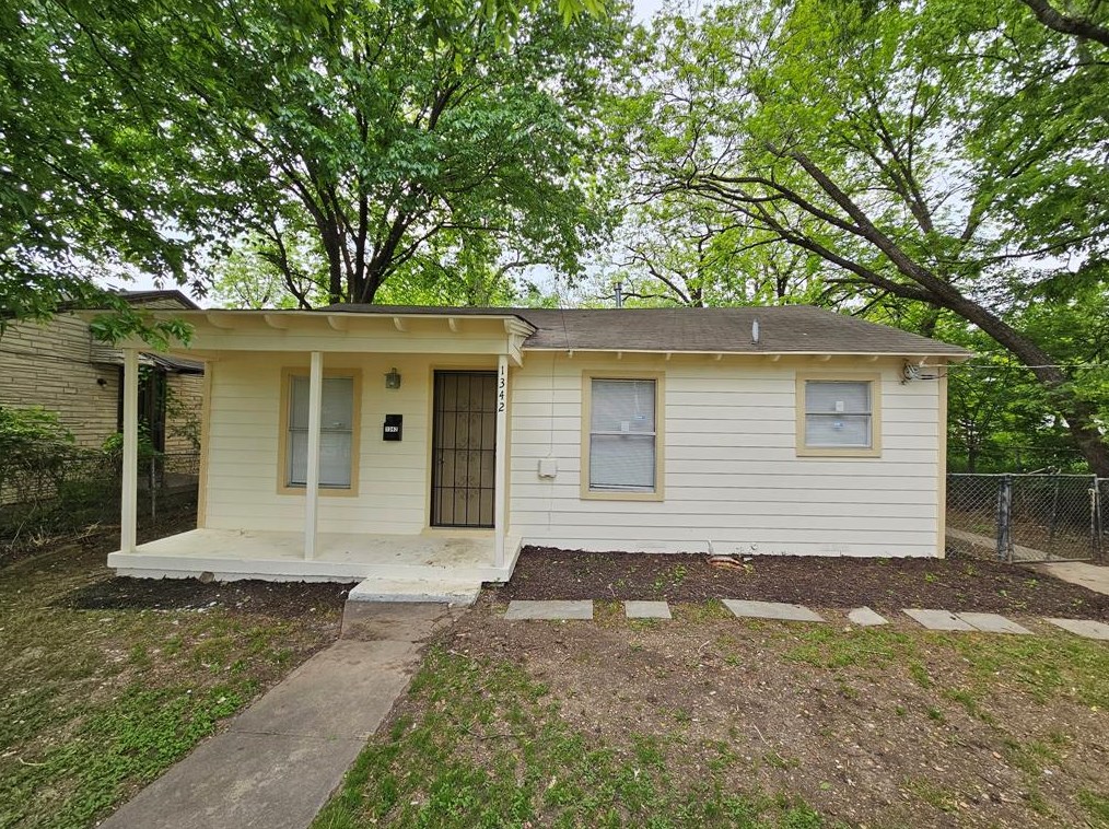 1342 Waweenoc Ave, Dallas, TX 75216