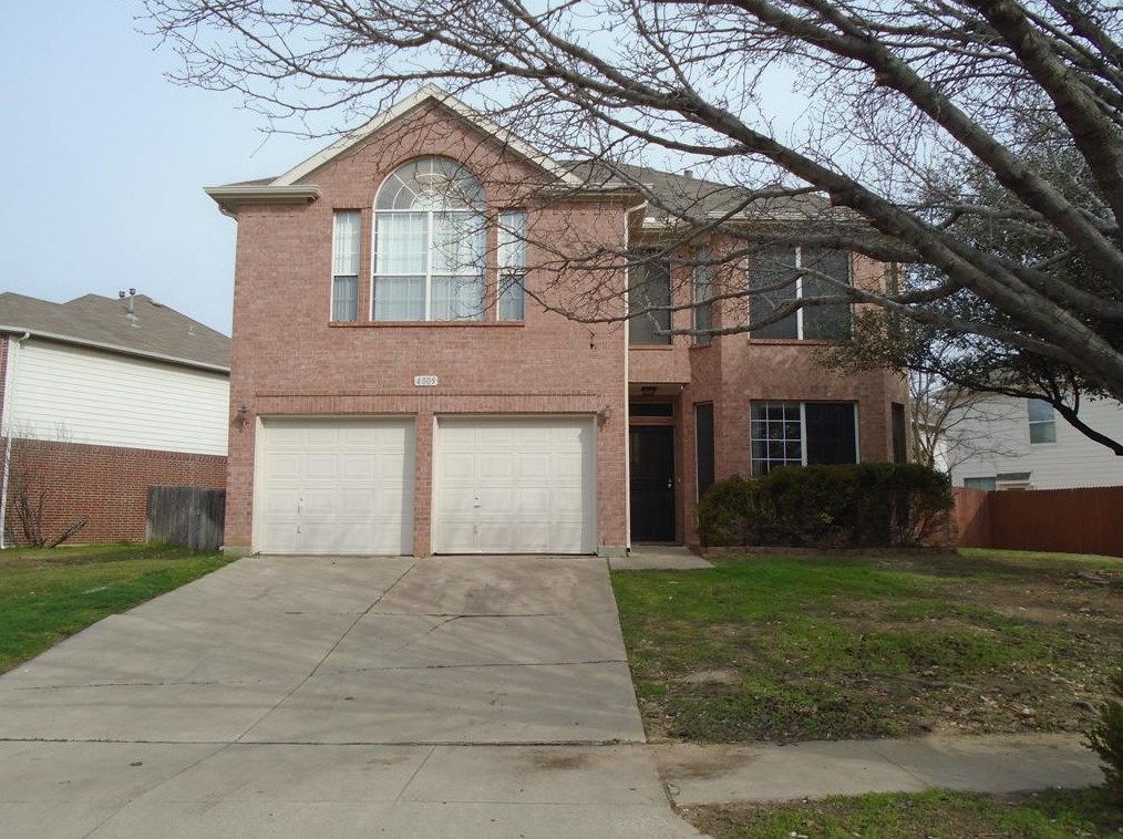 4809 Parkmount Dr, Fort Worth, TX 76137