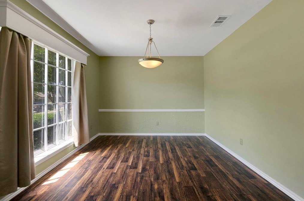 2207 Glen Forest Ln, Plano, TX 75023