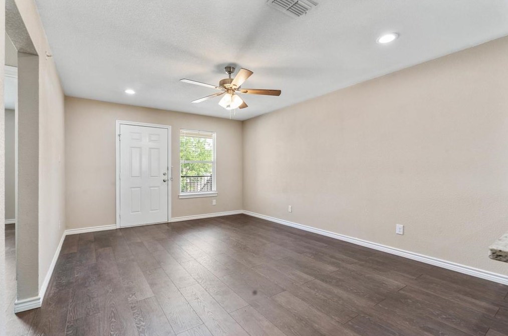 1406 Courtney Pl #a, Cleburne, TX 76033