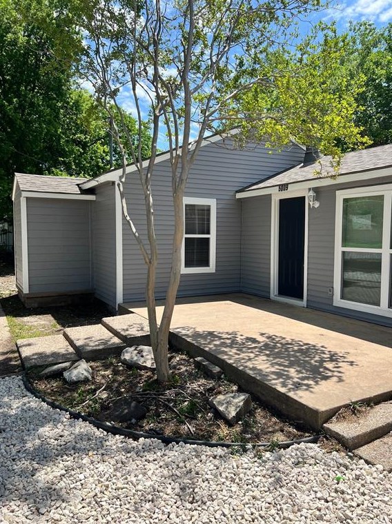 5009 S Country Club Rd, Garland, TX 75043