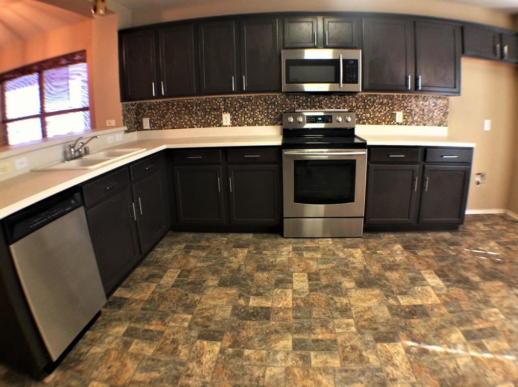 2808 Glenhaven Dr, Mckinney TX  75071-3141 exterior