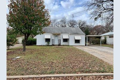 915 Hallum Street - Photo 1