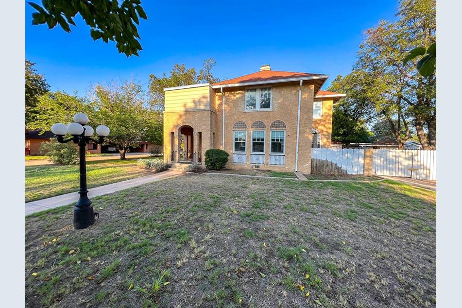 901 N Ave F, Haskell, TX 79521 MLS 20124047 Coldwell Banker