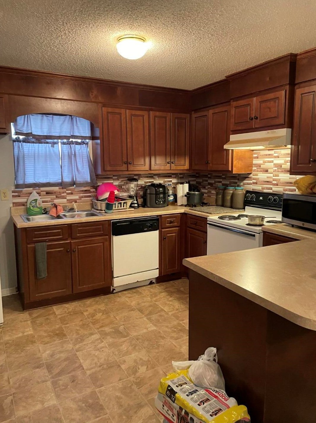 3714 Hickory Cove Rd, Hephzibah, GA 30815-6025