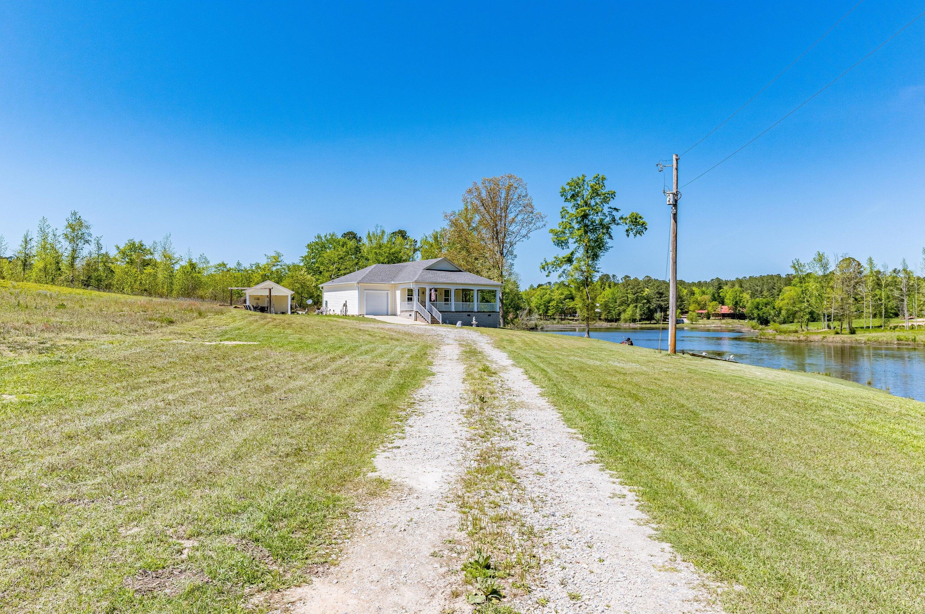 139 Nicholson Rd, Trenton, SC 29847-2629