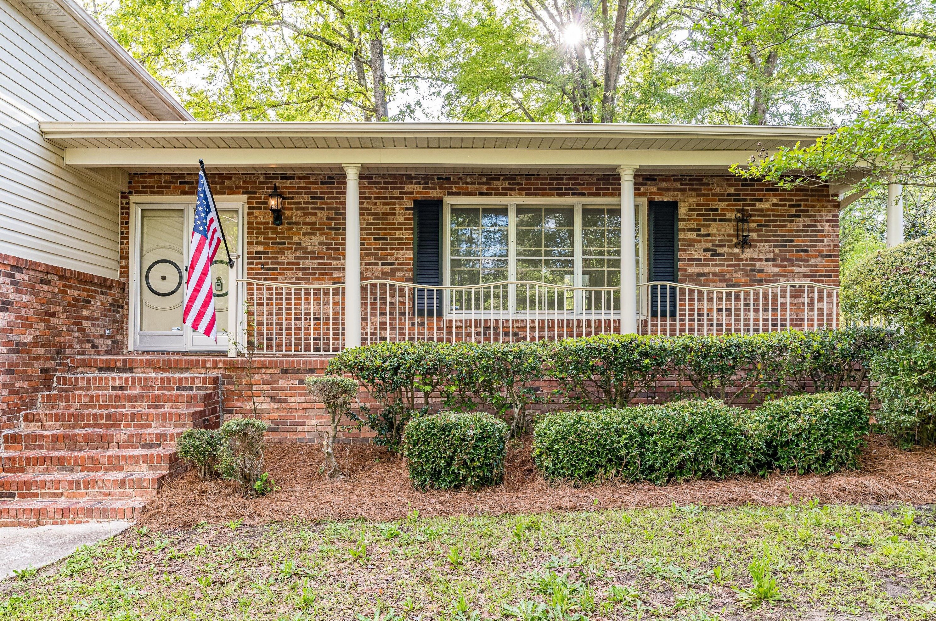 1319 Martinique Dr, Augusta GA 30909-2620 exterior