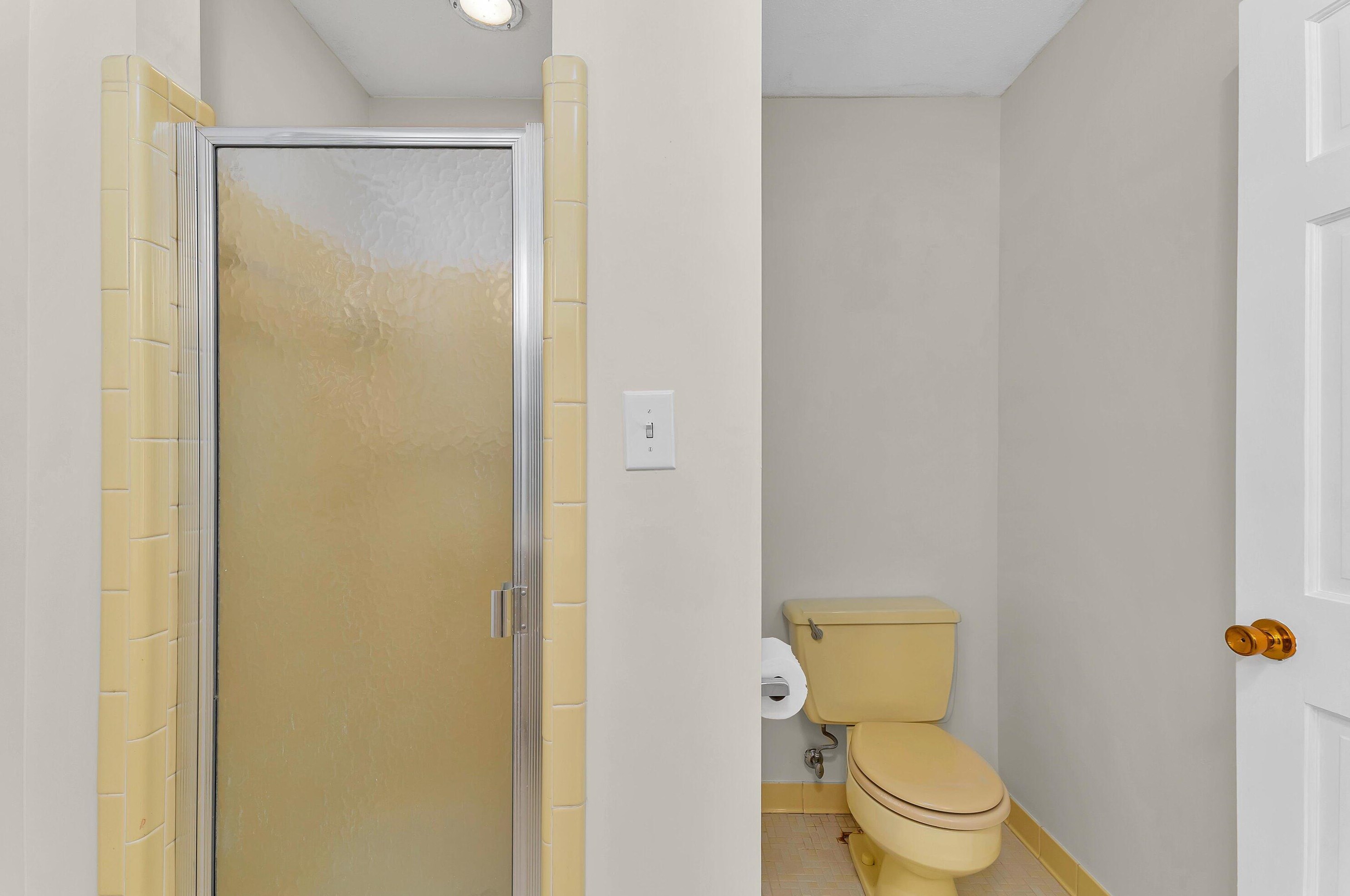 1319 Martinique Dr, Augusta GA 30909-2620 exterior