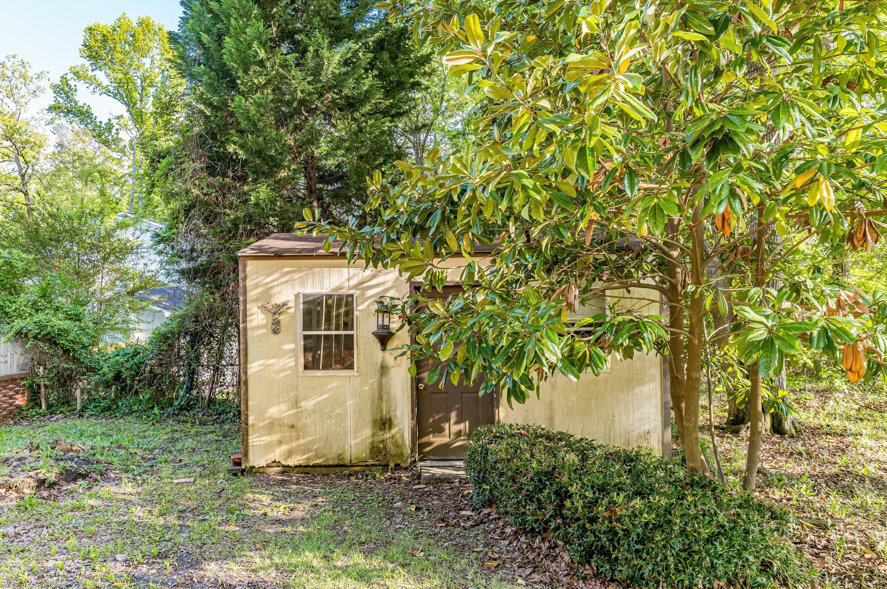 1319 Martinique Dr, Augusta GA 30909-2620 exterior