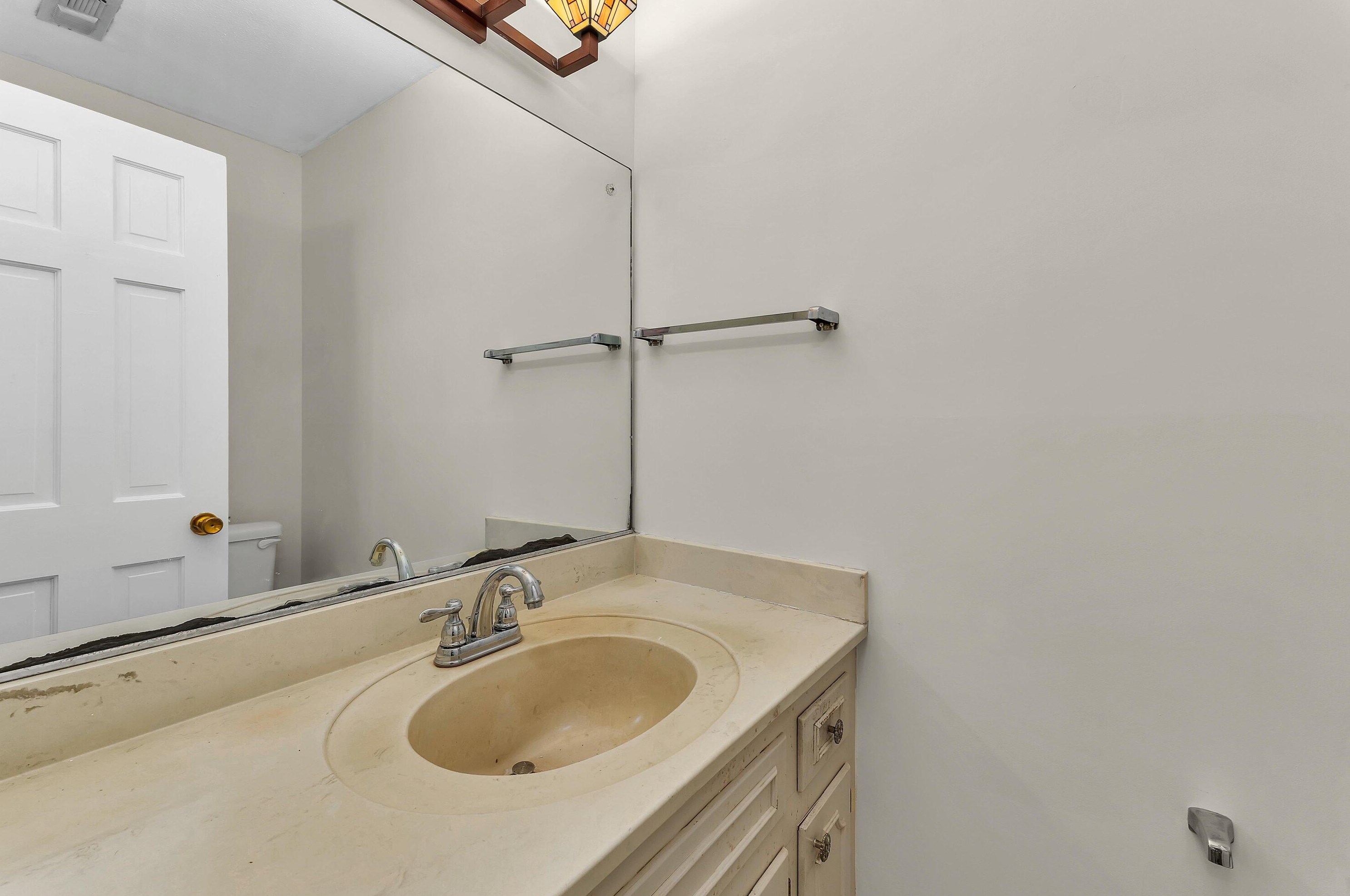 1319 Martinique Dr, Augusta GA 30909-2620 exterior