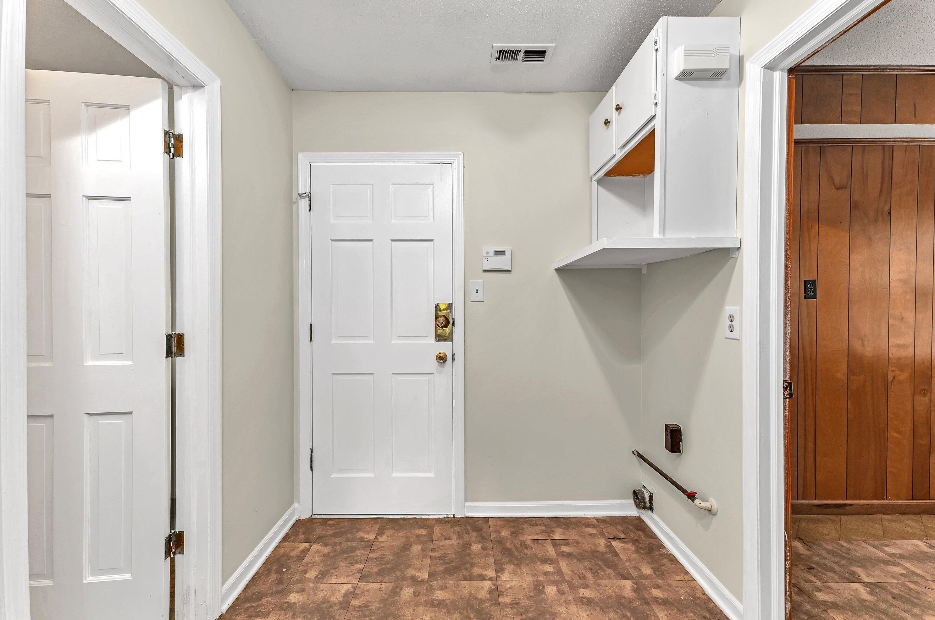 1319 Martinique Dr, Augusta GA 30909-2620 exterior