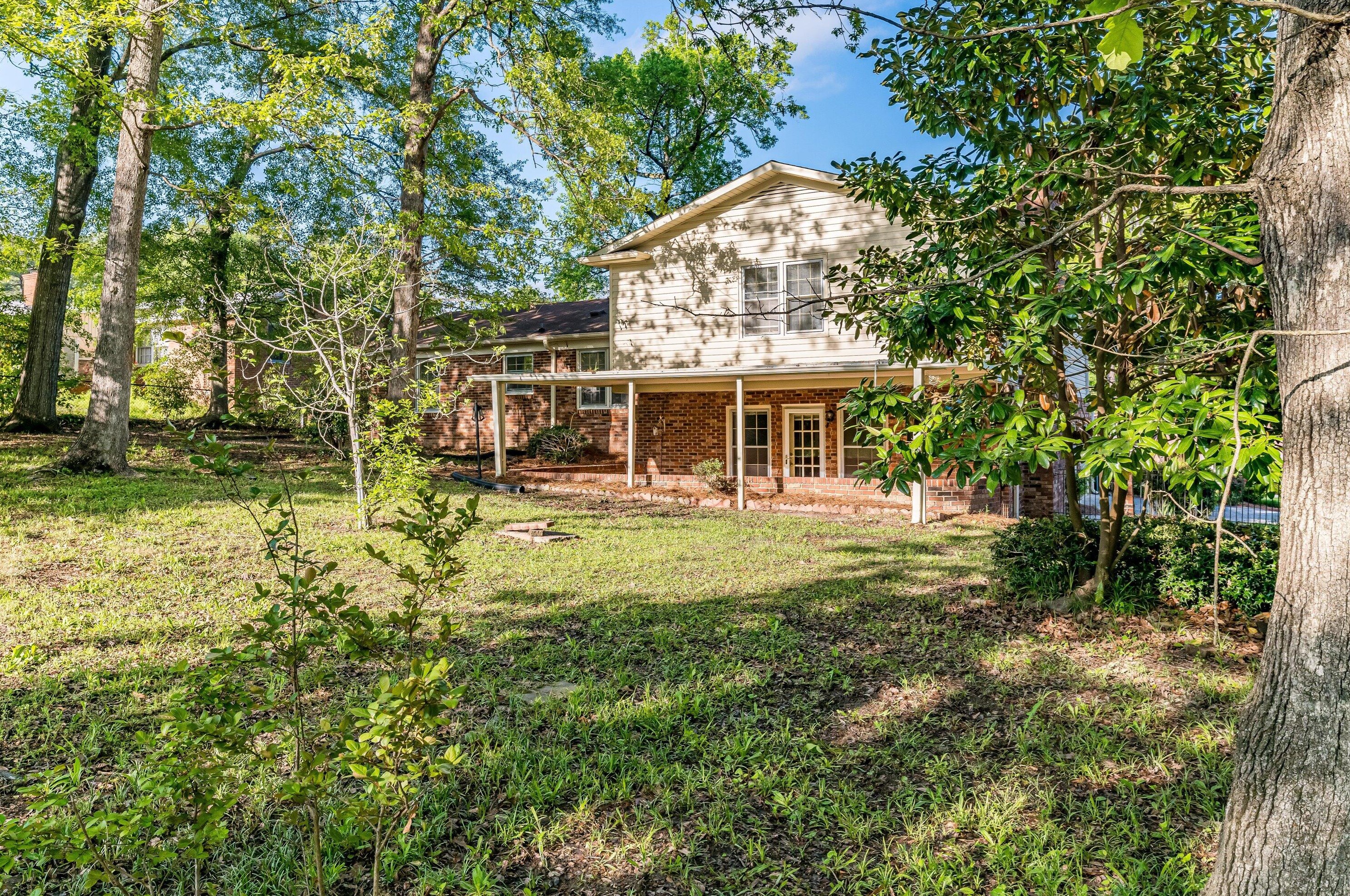 1319 Martinique Dr, Augusta GA 30909-2620 exterior