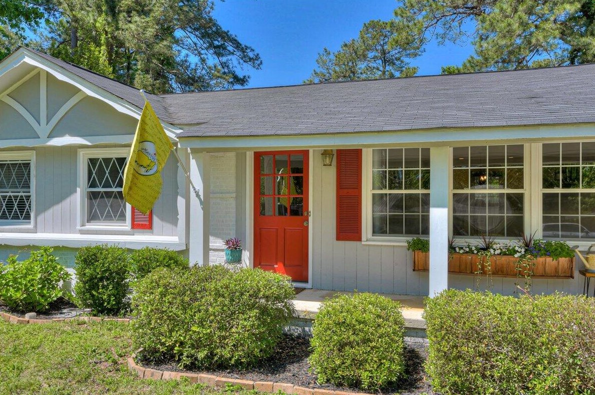 545 Martin Ln, Augusta, GA 30909-3458