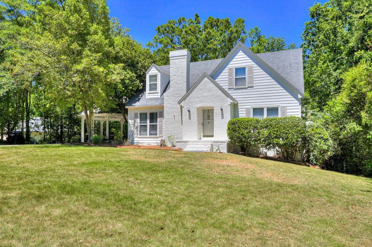 2737 Springwood Dr, Augusta, GA 30909-2323