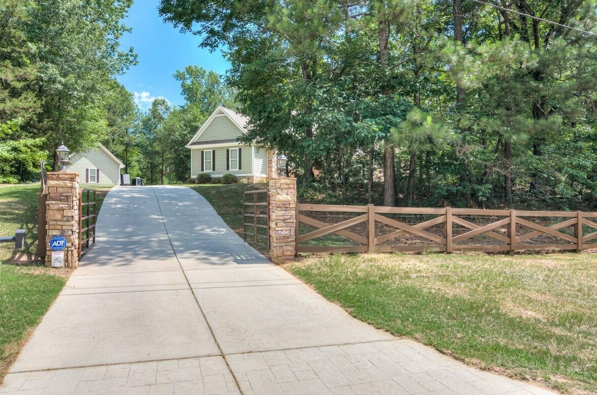 120 Misty Woods Dr, Grovetown, GA 30813-4022