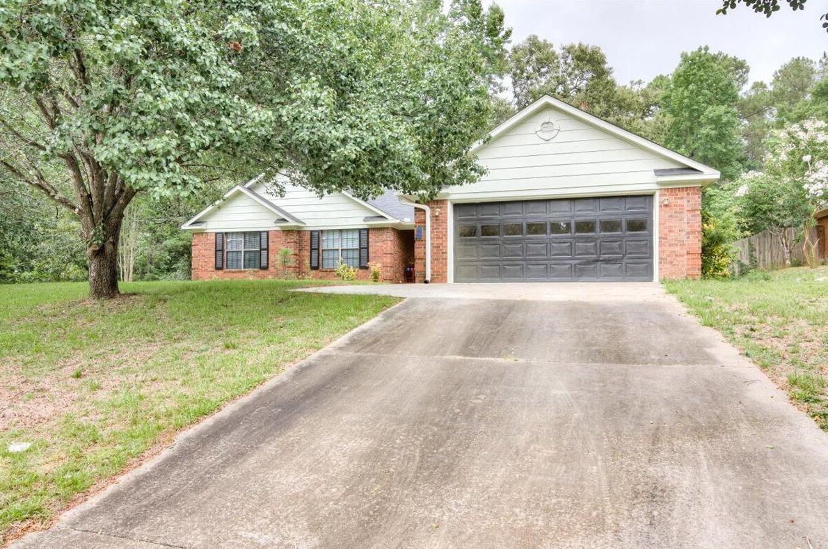 2820 Harwood Dr, Hephzibah, GA 30815