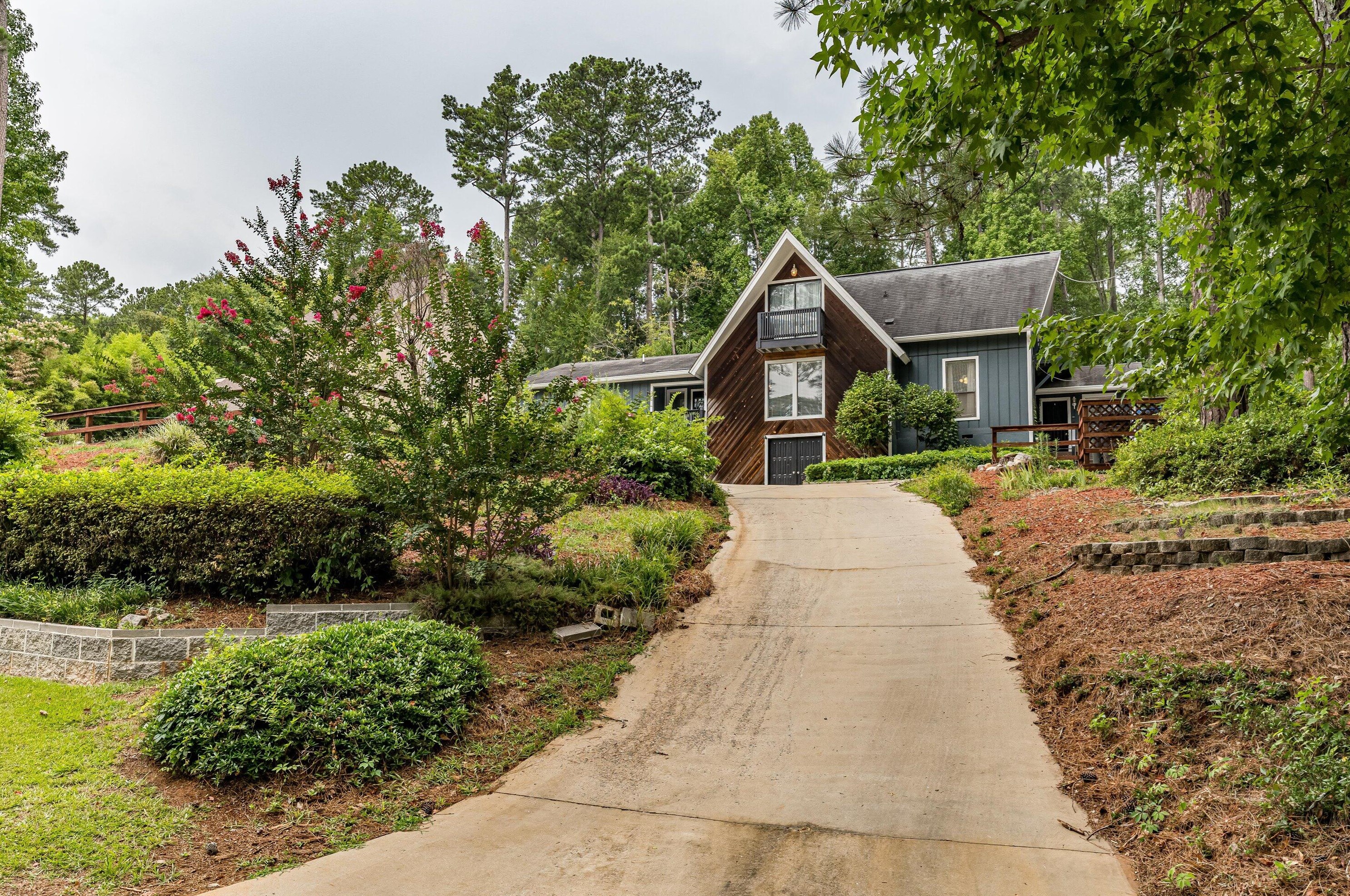 1025 Brookwood Dr, Augusta, GA 30909-2303