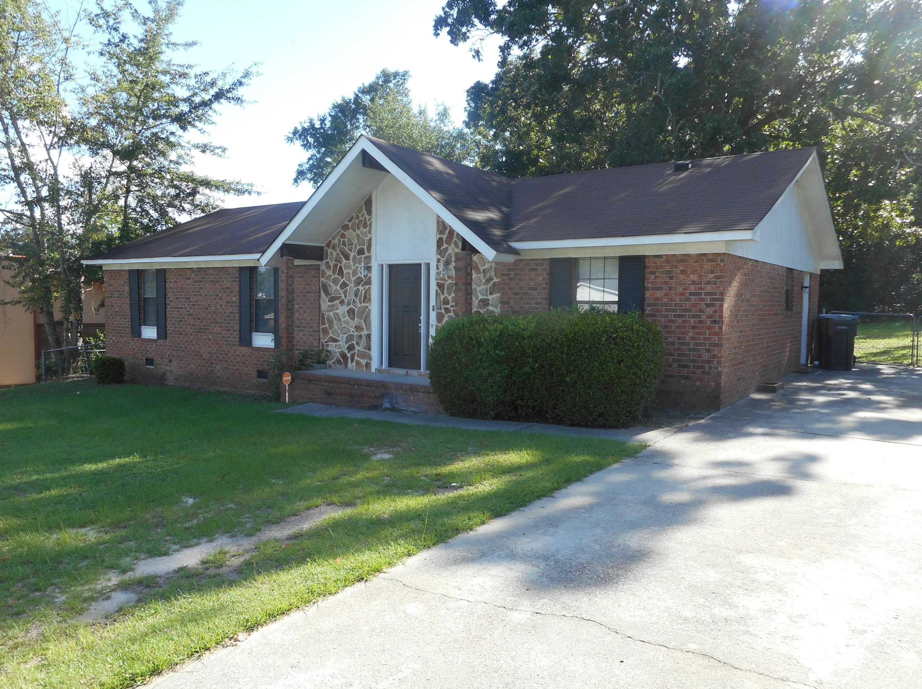 2825 Crosscreek Rd, Hephzibah, GA 30815