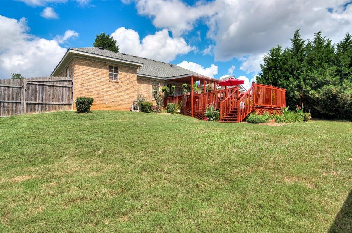 2526 Winterville Dr, Augusta GA 30909-0614 exterior