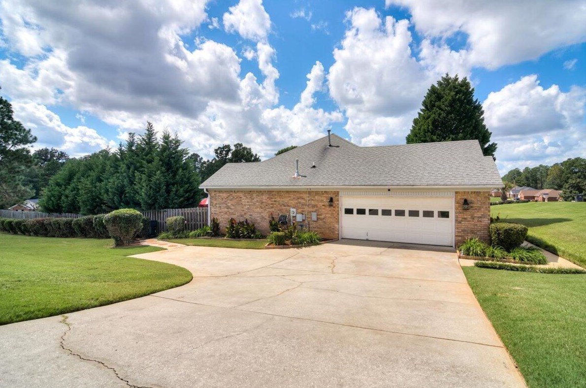 2526 Winterville Dr, Augusta GA 30909-0614 exterior