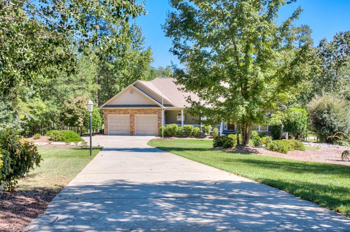 112 Epworth Ln, Mc Cormick, SC 29835