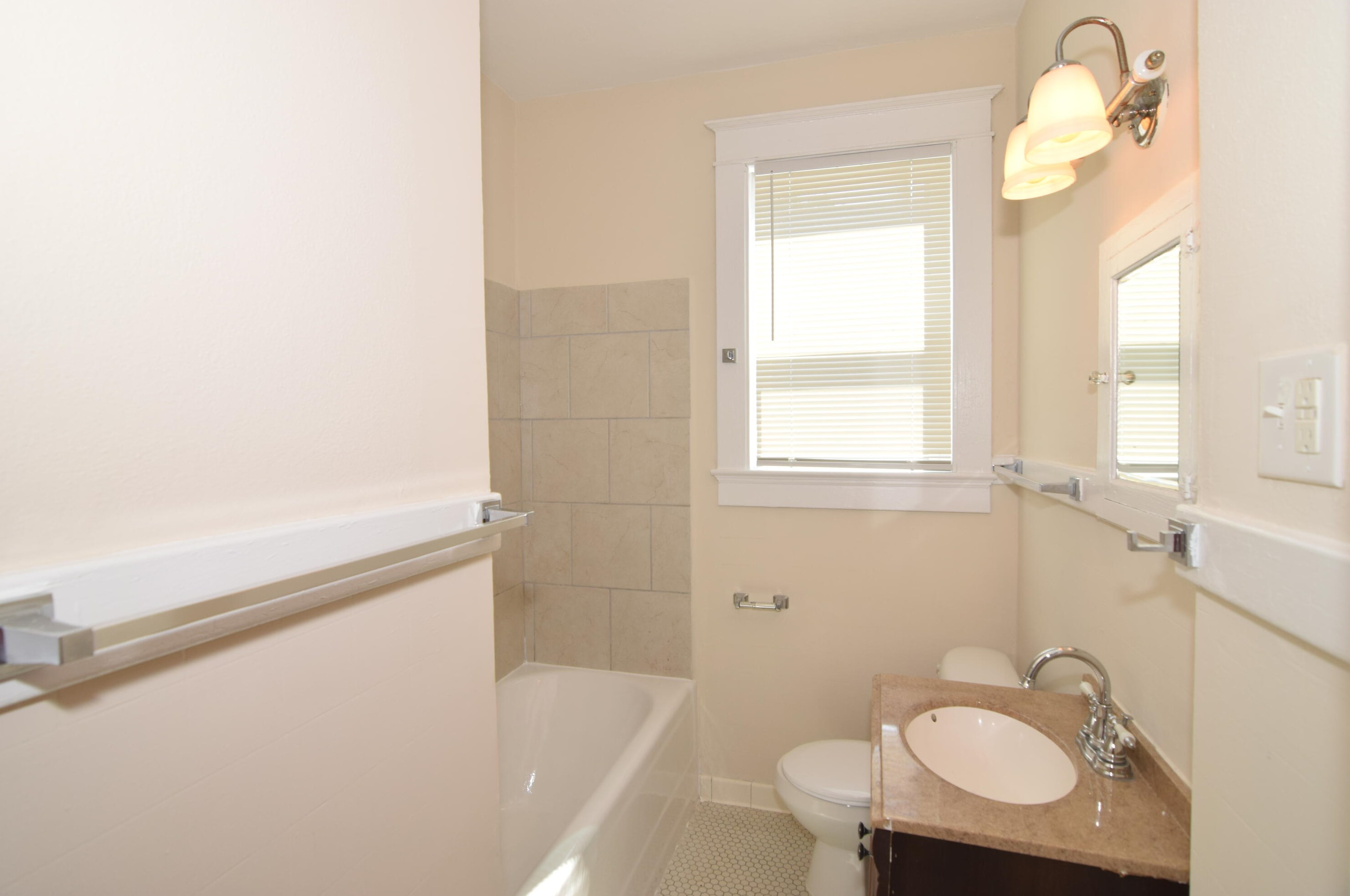 1322 Laurel St, Augusta GA 30904-5708 exterior