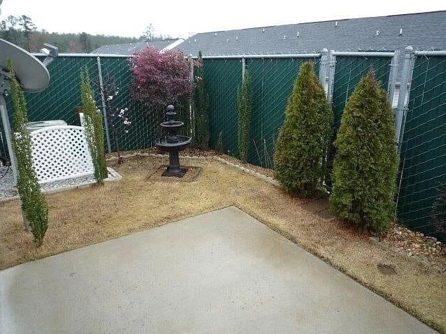 552 Edgecliff Ln, Evans, GA 30809