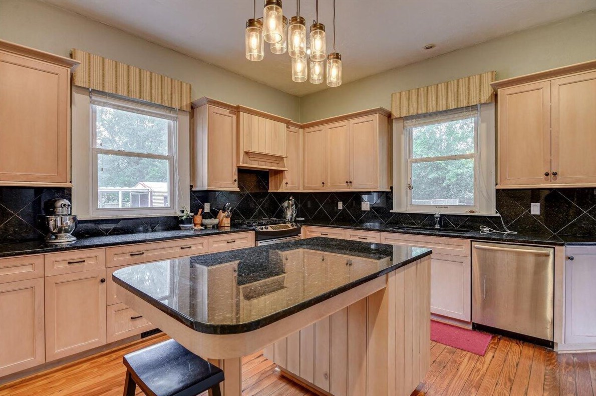 933 Merry St, Augusta GA 30904-3838 exterior