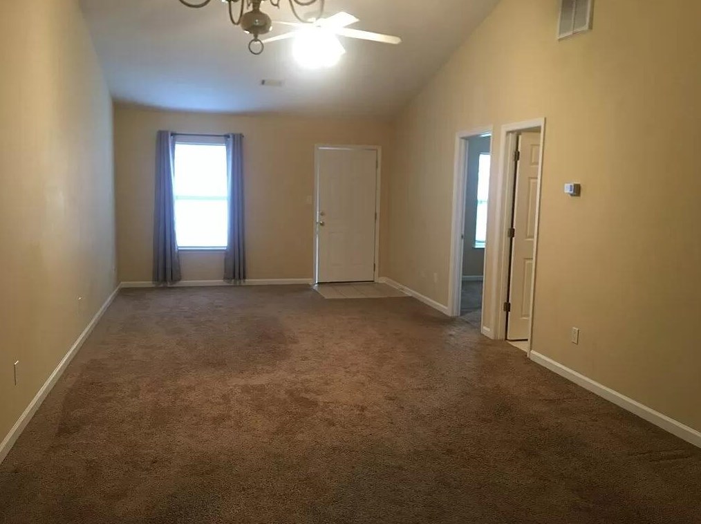 551 Edgecliff Ln, Evans, GA 30809