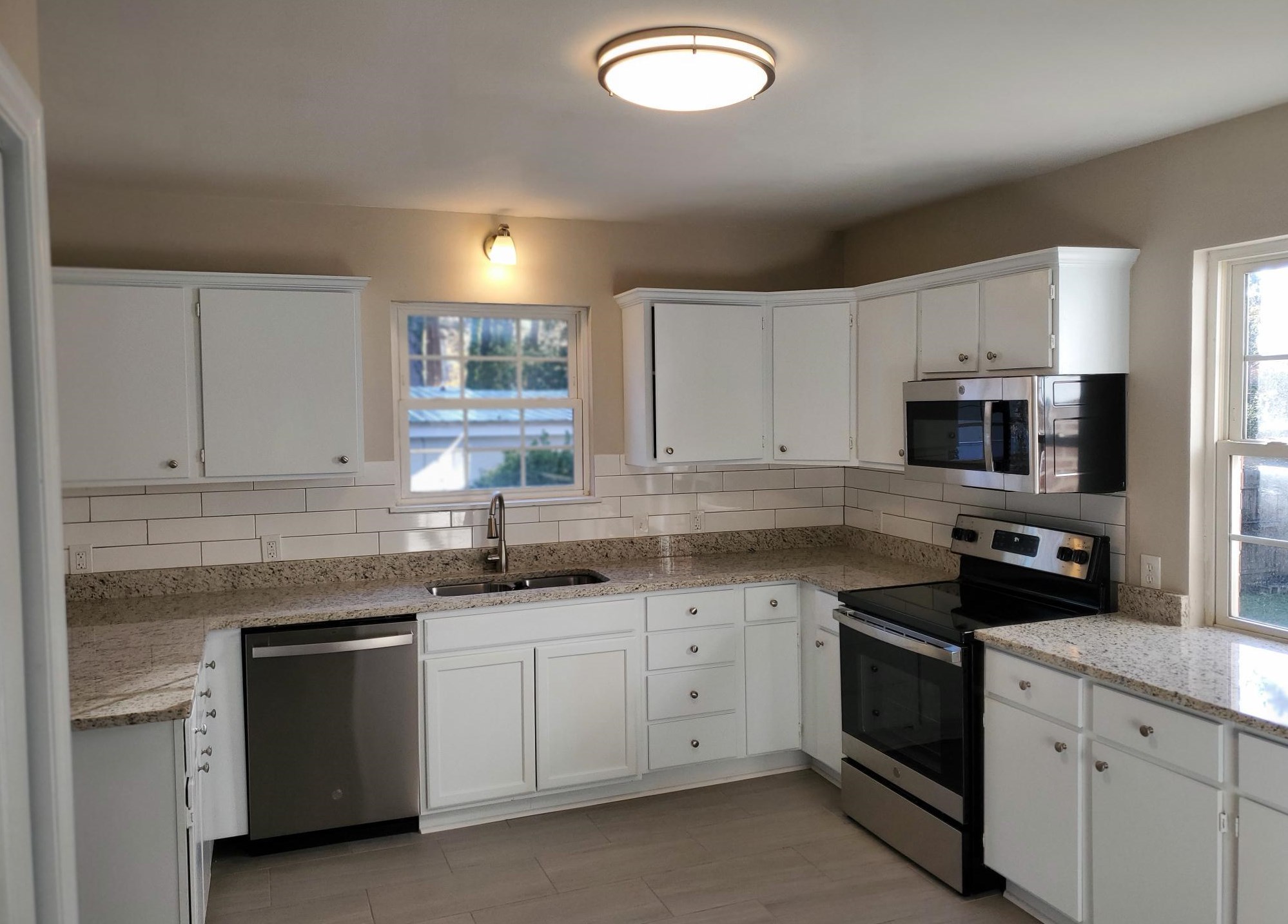 2706 Lakewood Dr, Augusta GA 30904-5240 exterior