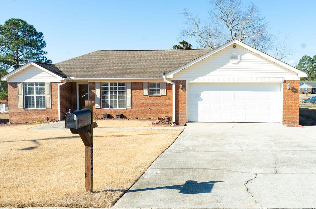 1329 Apache Trl, Hephzibah, GA 30815-5636