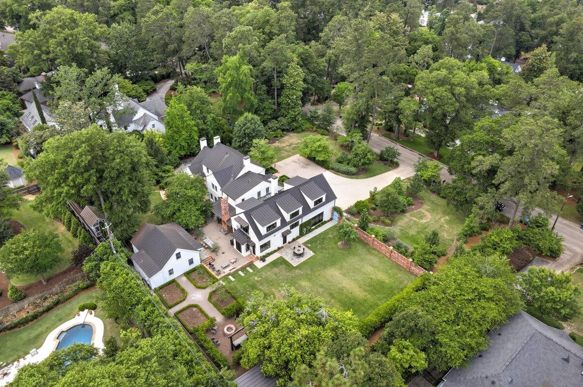 3032 Lake Forest Dr, Augusta GA  30909-3081 exterior