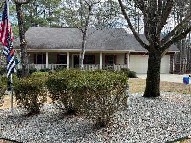 211 Willow Ln, Mc Cormick, SC 29835