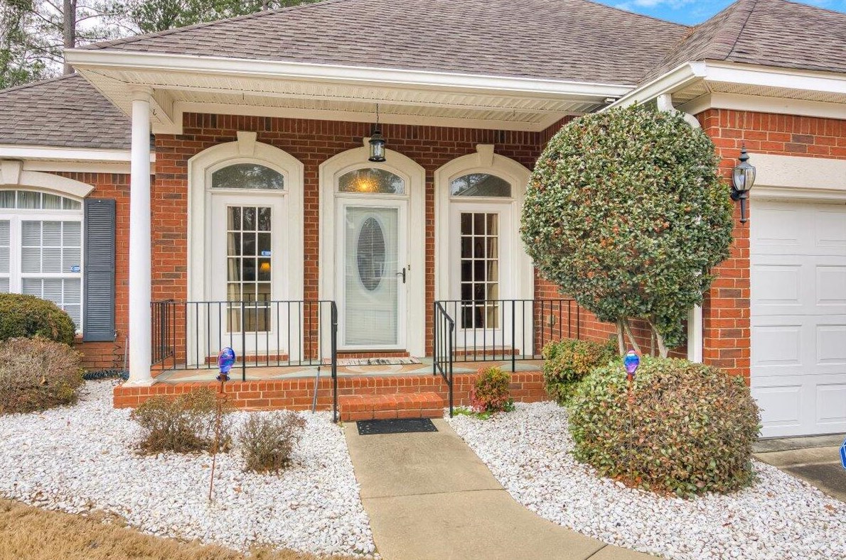 30 Eagle Pointe Dr, Augusta, GA 30909-6056